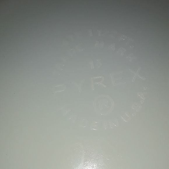 VINTAGE 1956 PYREX GOOSEBERRY 472 CASSEROLE DISH - Picture 2 of 6